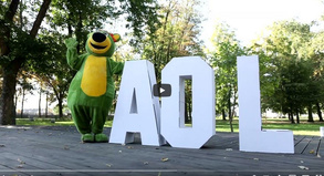 AOL w materiale video